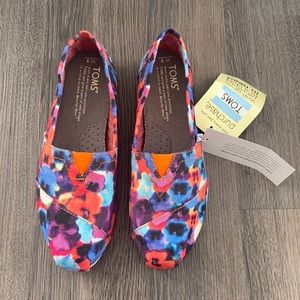 TOMS Oahu Classics